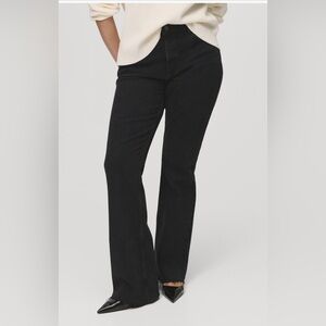Mango NWT Fiona Flared Mid Rise Black Denim Jeans. Size 14